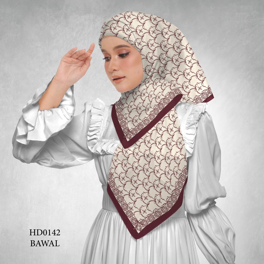 Tudung Bawal (Square Hijab) in HD0142