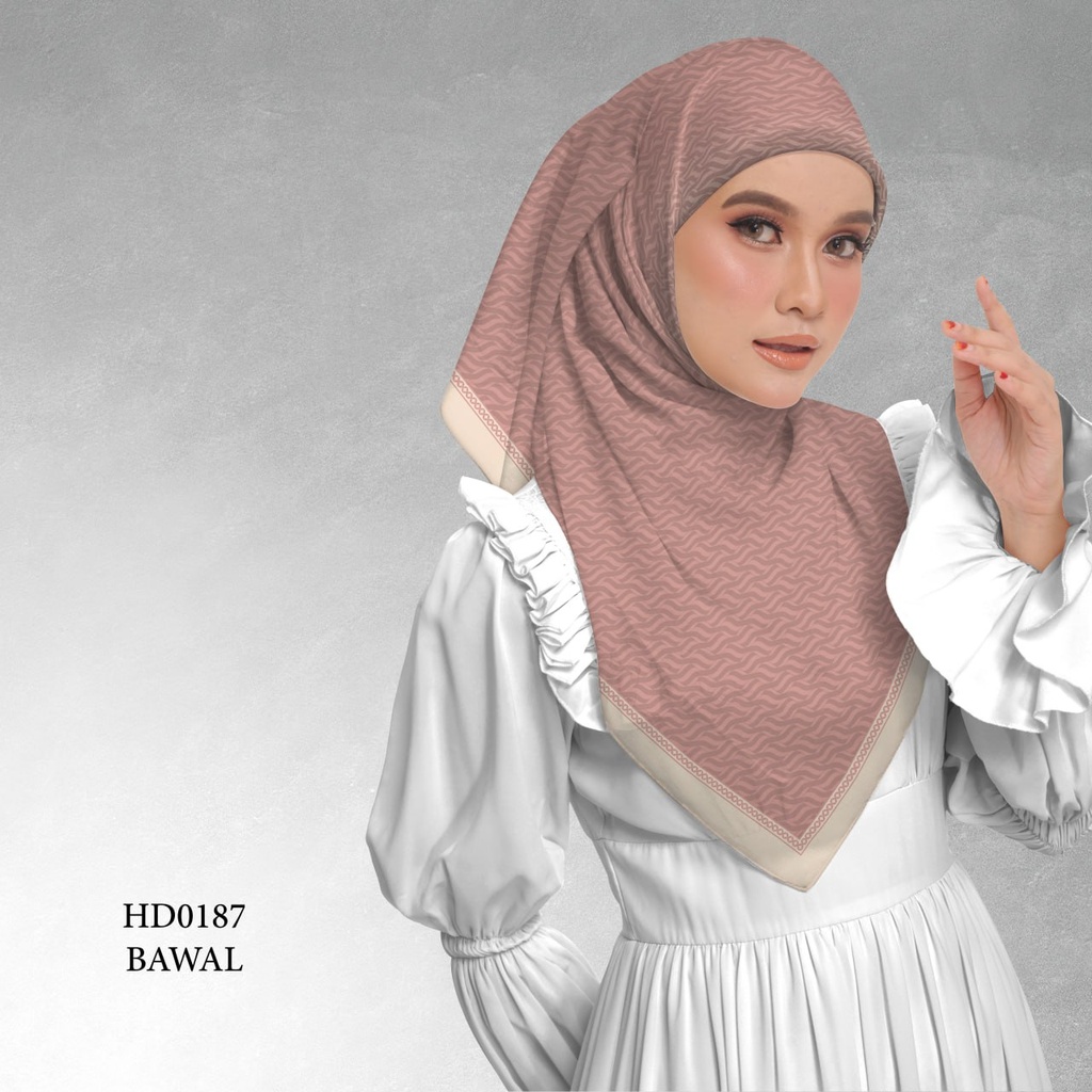 Tudung Bawal (Square Hijab) in HD0187